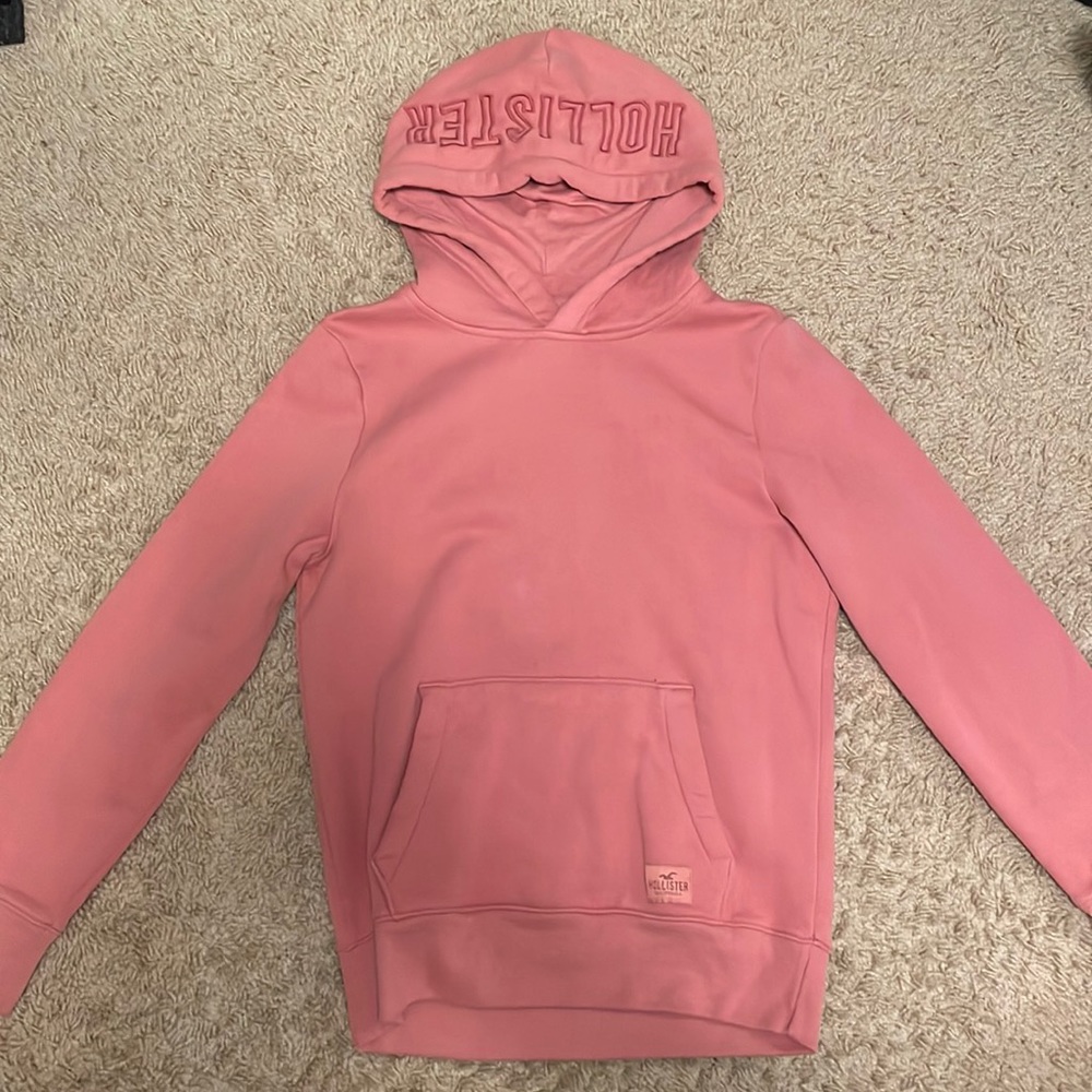 pink hollister sweatshirt